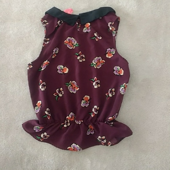 EUC Eight Sixty Floral Peplum Burgundy Collar Top - Picture 4 of 7